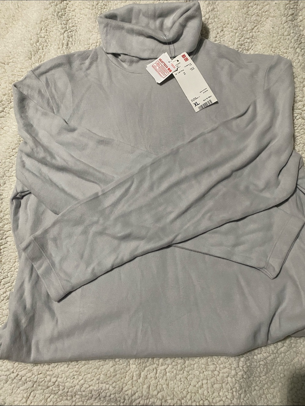 Uniqlo Light Gray Turtleneck Long-Sleeve Top